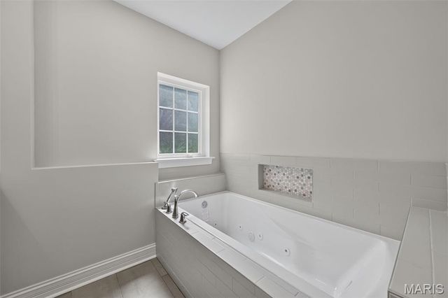 140 S Old Orchard Avenue, Webster Groves, MO 63119