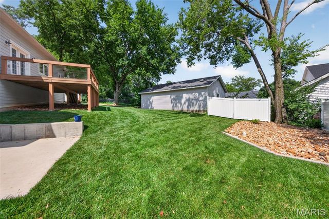140 S Old Orchard Avenue, Webster Groves, MO 63119