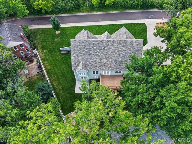 140 S Old Orchard Avenue, Webster Groves, MO 63119