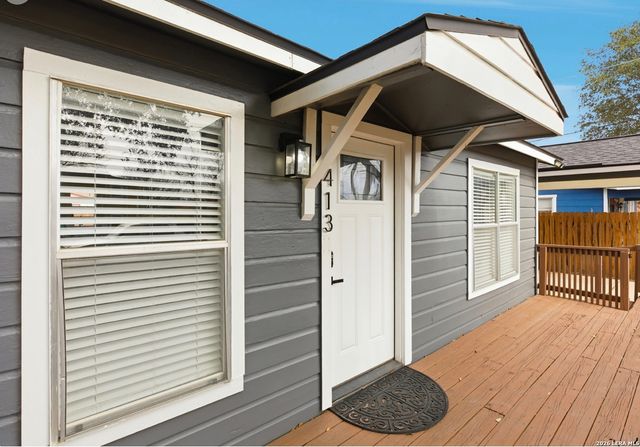 413 W Wright Blvd, Universal City, TX 78148