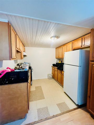 521 E Main Street, Middletown, NY 10940