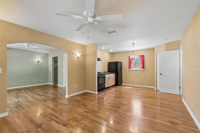 2863 60TH WAY N, St Petersburg, FL 33710