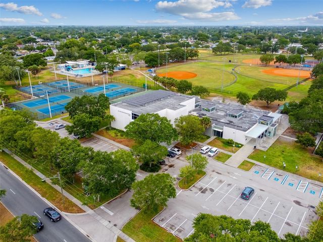 2863 60TH WAY N, St Petersburg, FL 33710