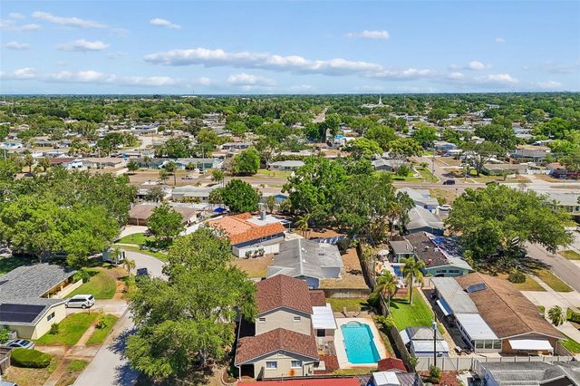2863 60TH WAY N, St Petersburg, FL 33710