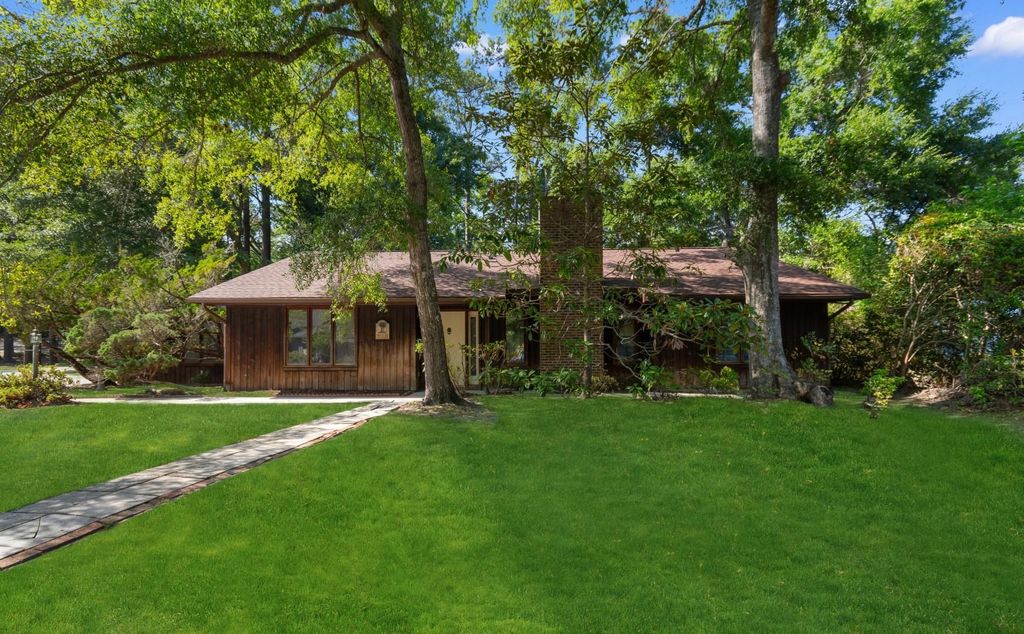 2213 Vereen Circle, Little River, SC 29566