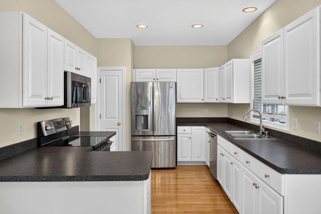26 Cross Wind, Plymouth, MA 02360