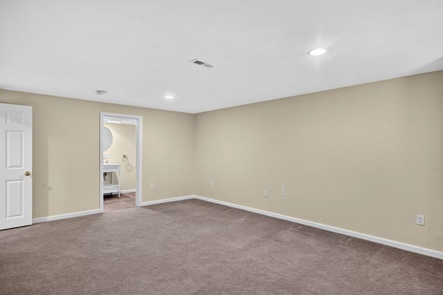 26 Cross Wind, Plymouth, MA 02360
