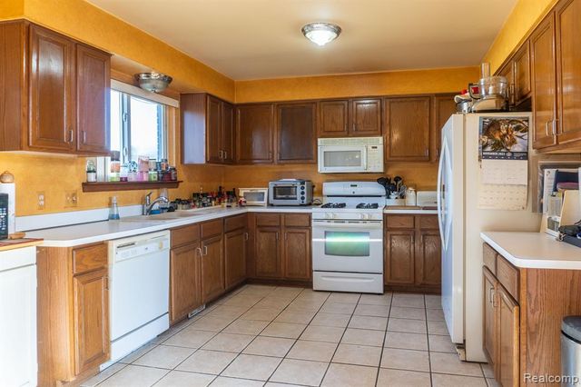 25591 Lord Drive, Chesterfield, MI 48051