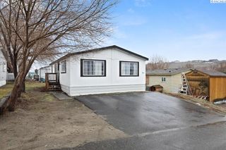 332 Buckwheat Court, West Richland, WA 99353
