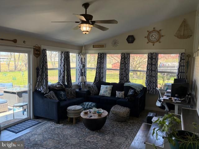 6 BELLEVUE CT, Lancaster, PA 17603