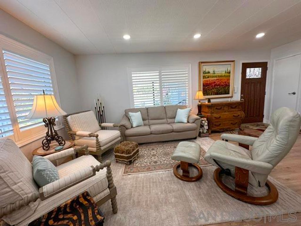 3438 Don Alberto Drive, Carlsbad, CA 92010 — exterior