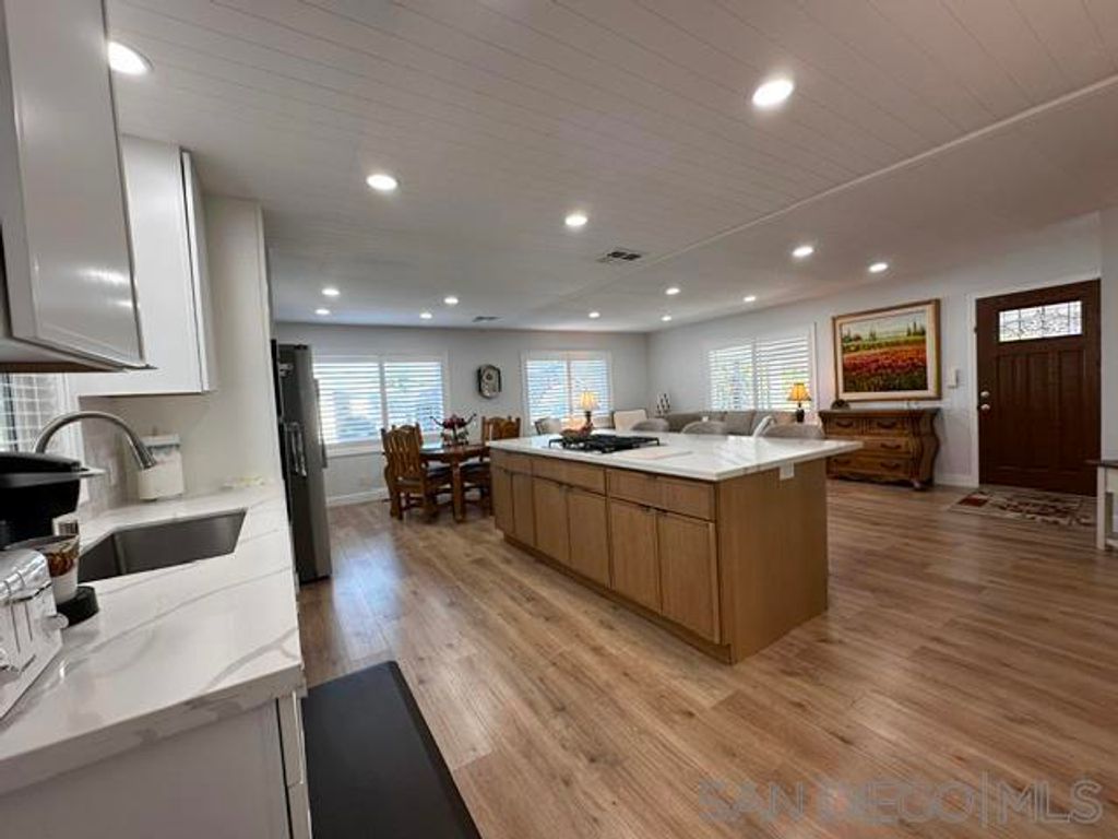 3438 Don Alberto Drive, Carlsbad, CA 92010 — photo 2