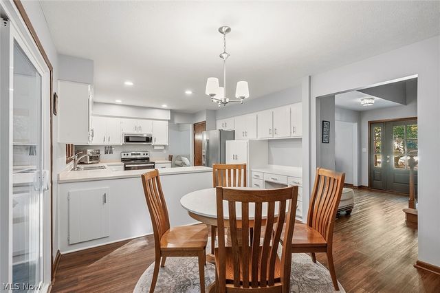 30020 Sequoia Trail, Westlake, OH 44145