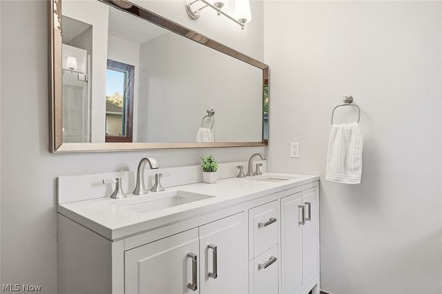 30020 Sequoia Trail, Westlake, OH 44145