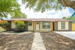 8022 HOBBLE ST, San Antonio, TX 78227