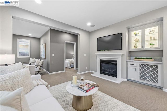 5625 Applegate Way, Dublin, CA 94568