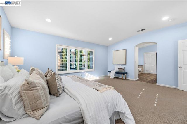 5625 Applegate Way, Dublin, CA 94568