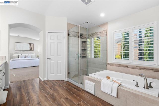 5625 Applegate Way, Dublin, CA 94568