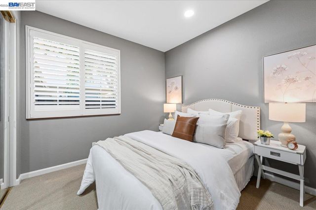 5625 Applegate Way, Dublin, CA 94568