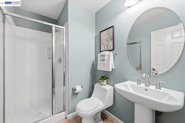 5625 Applegate Way, Dublin, CA 94568