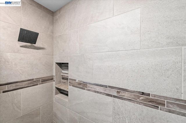 5625 Applegate Way, Dublin, CA 94568