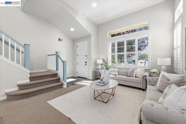 5625 Applegate Way, Dublin, CA 94568