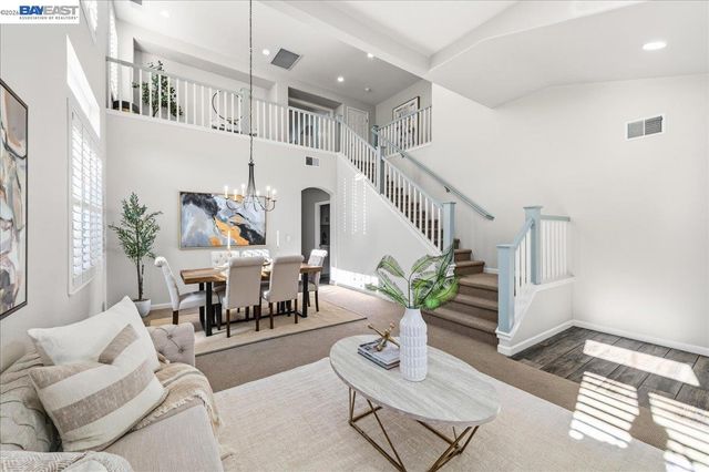 5625 Applegate Way, Dublin, CA 94568