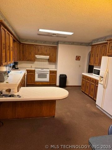 1311 Twin Lakes, Madill, OK 73446