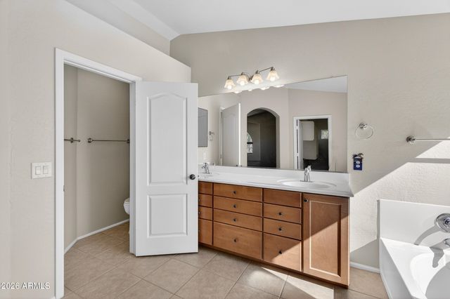 2650 E BEAR CREEK Lane, Phoenix, AZ 85024