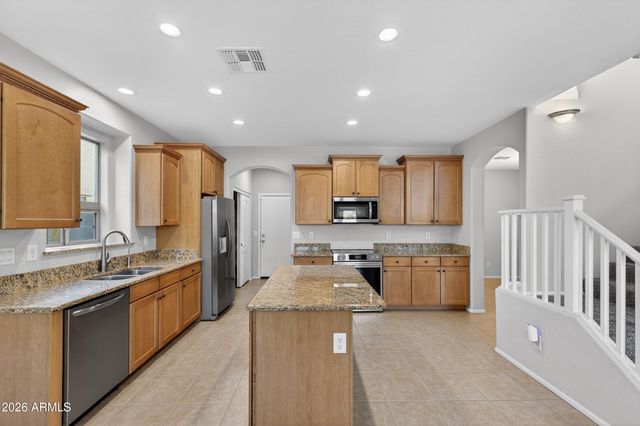 2650 E BEAR CREEK Lane, Phoenix, AZ 85024