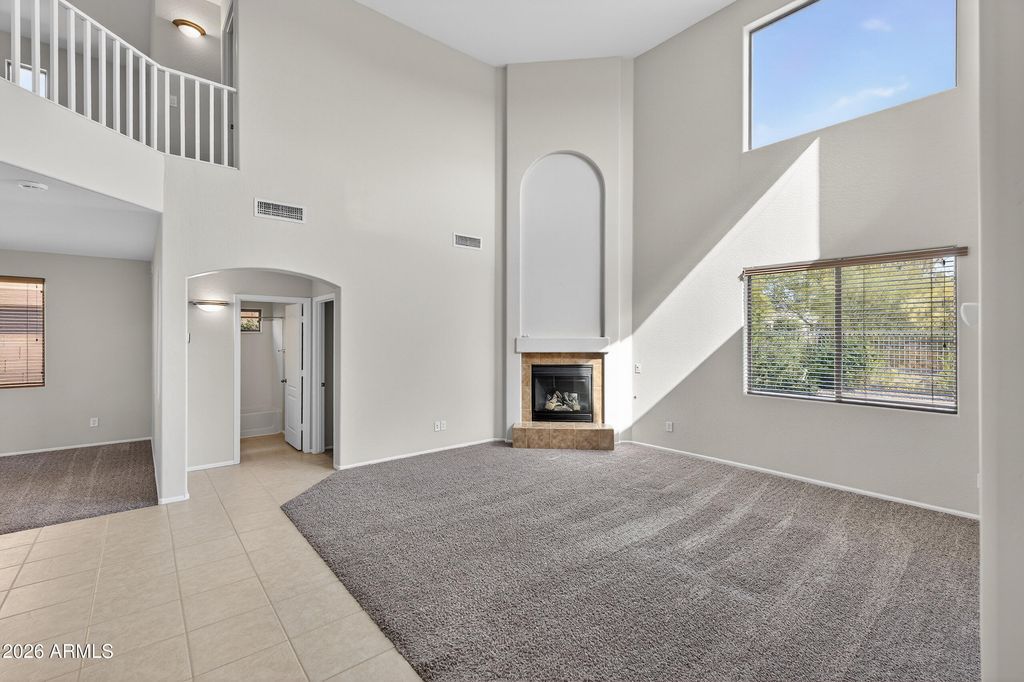 Image 11 of property listing at 2650 E BEAR CREEK Lane, Phoenix, AZ 85024