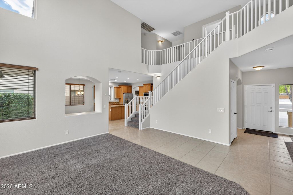 Image 13 of property listing at 2650 E BEAR CREEK Lane, Phoenix, AZ 85024