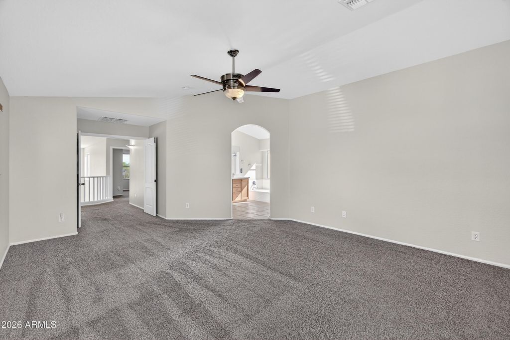 Image 25 of property listing at 2650 E BEAR CREEK Lane, Phoenix, AZ 85024