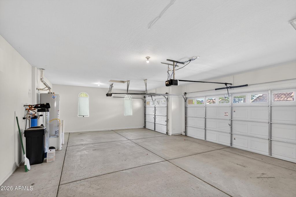 Image 37 of property listing at 2650 E BEAR CREEK Lane, Phoenix, AZ 85024