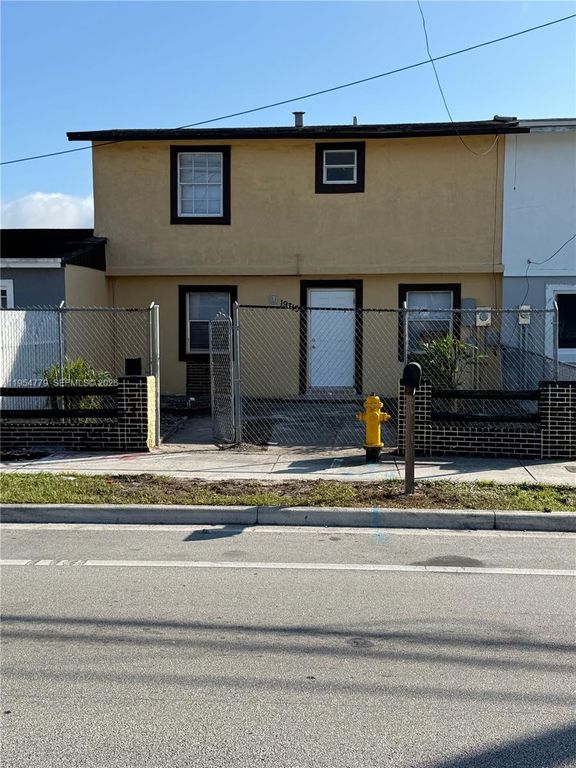 19313 NW 47th Ave 1, Miami Gardens, FL 33055