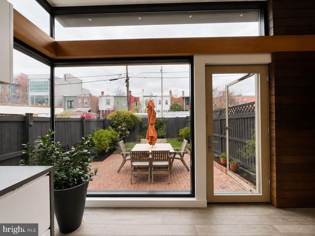 640 6TH ST NE, Washington, DC 20002