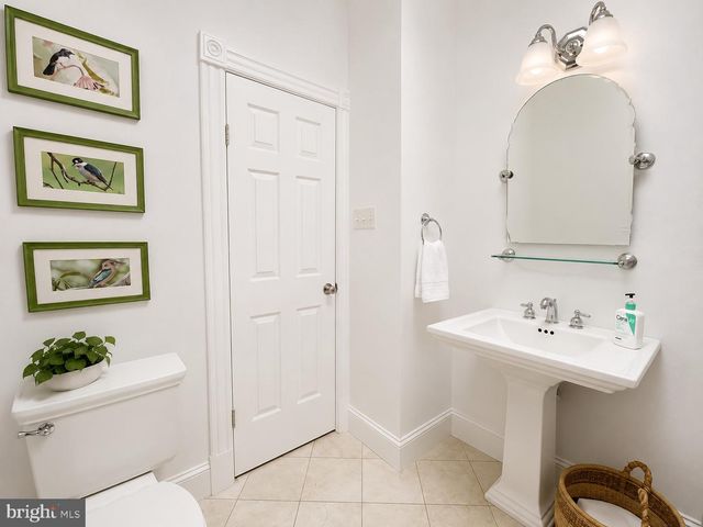 640 6TH ST NE, Washington, DC 20002