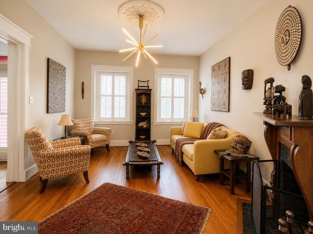640 6TH ST NE, Washington, DC 20002