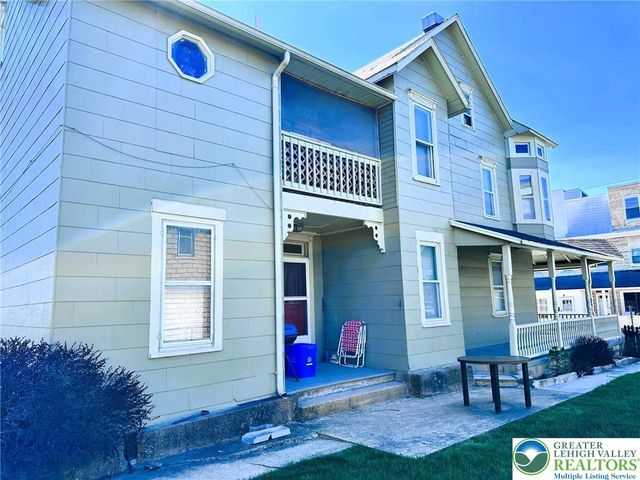 1555 Washington Avenue, Northampton Boro, PA 18067