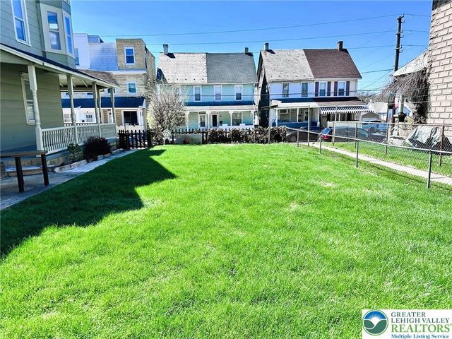 1555 Washington Avenue, Northampton Boro, PA 18067