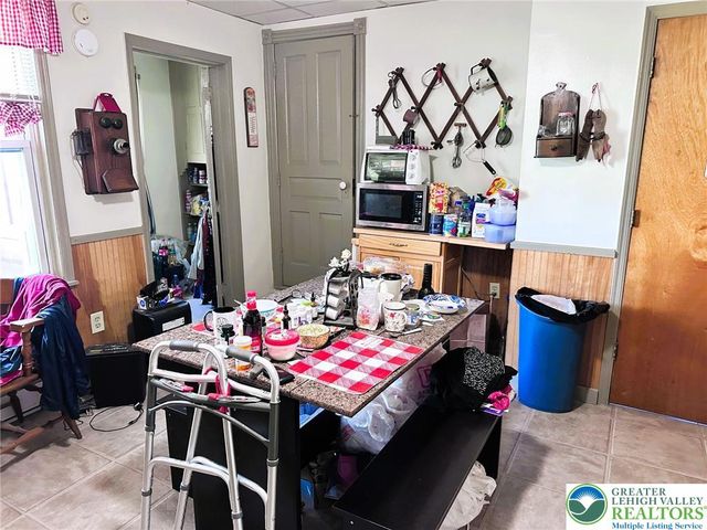 1555 Washington Avenue, Northampton Boro, PA 18067