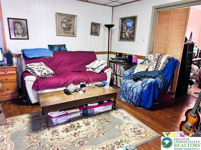1555 Washington Avenue, Northampton Boro, PA 18067