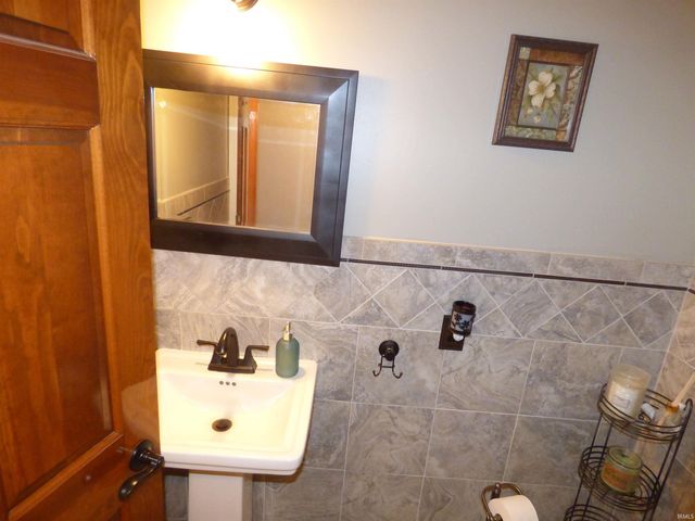 1700 N Redbud Drive, Frankfort, IN 46041