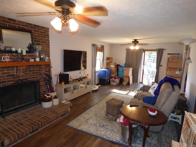 1700 N Redbud Drive, Frankfort, IN 46041