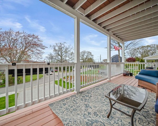 129 Bay Shore Dr, Plymouth, MA 02360