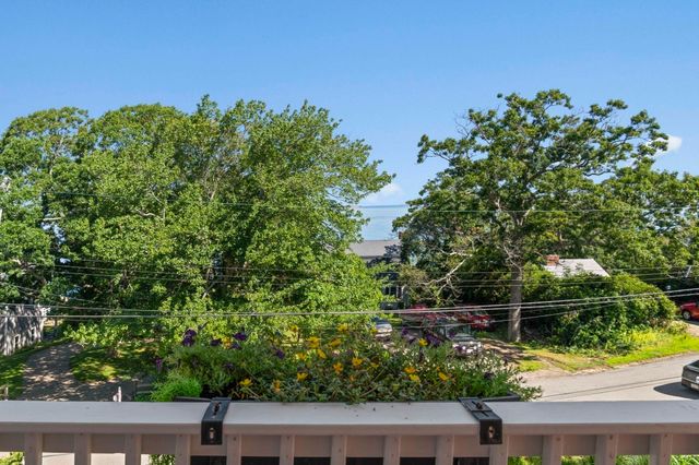 129 Bay Shore Dr, Plymouth, MA 02360
