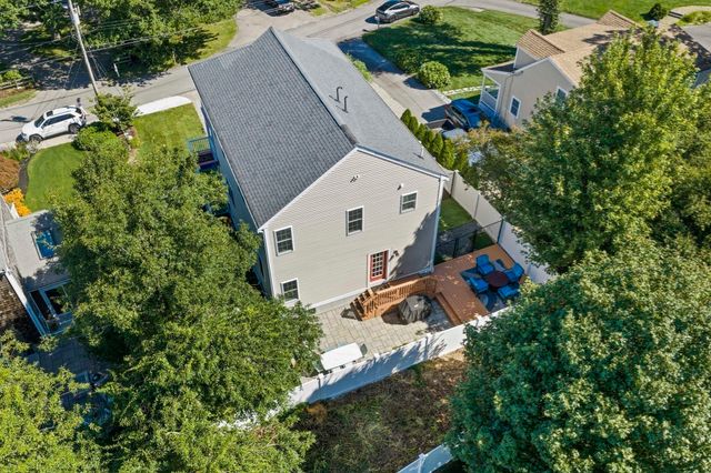 129 Bay Shore Dr, Plymouth, MA 02360