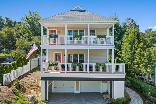 129 Bay Shore Dr, Plymouth, MA 02360