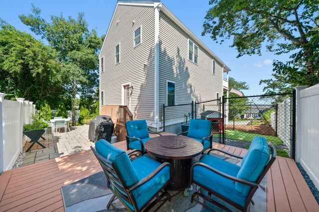 129 Bay Shore Dr, Plymouth, MA 02360