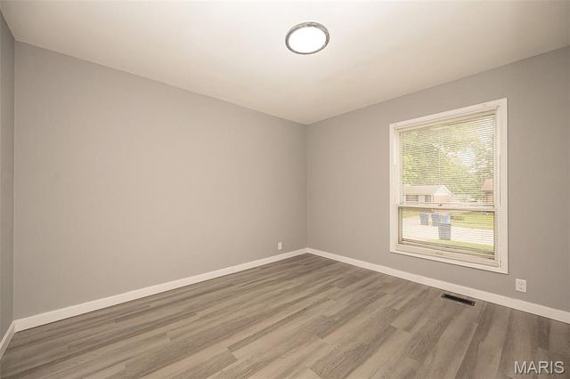 3033 Aberdeen Drive, St Louis, MO 63033